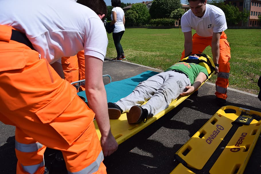 EMT to Industrial Paramedic: EMT Career Guide